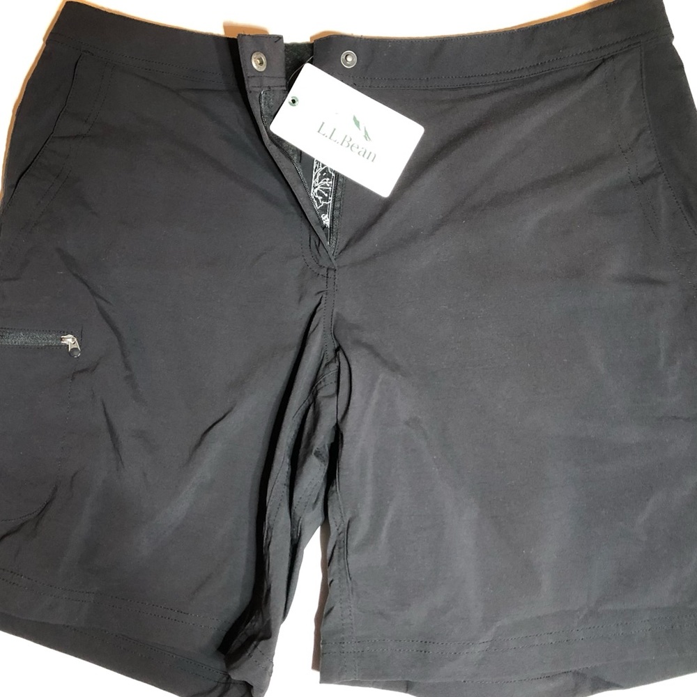 LL Bean Comfort Trail Shorts NWT - Size 16